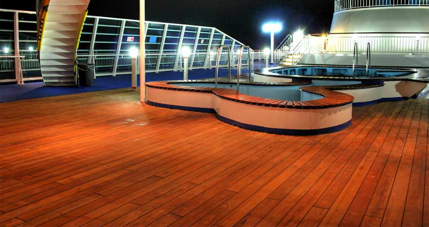 deck wood swimming pool